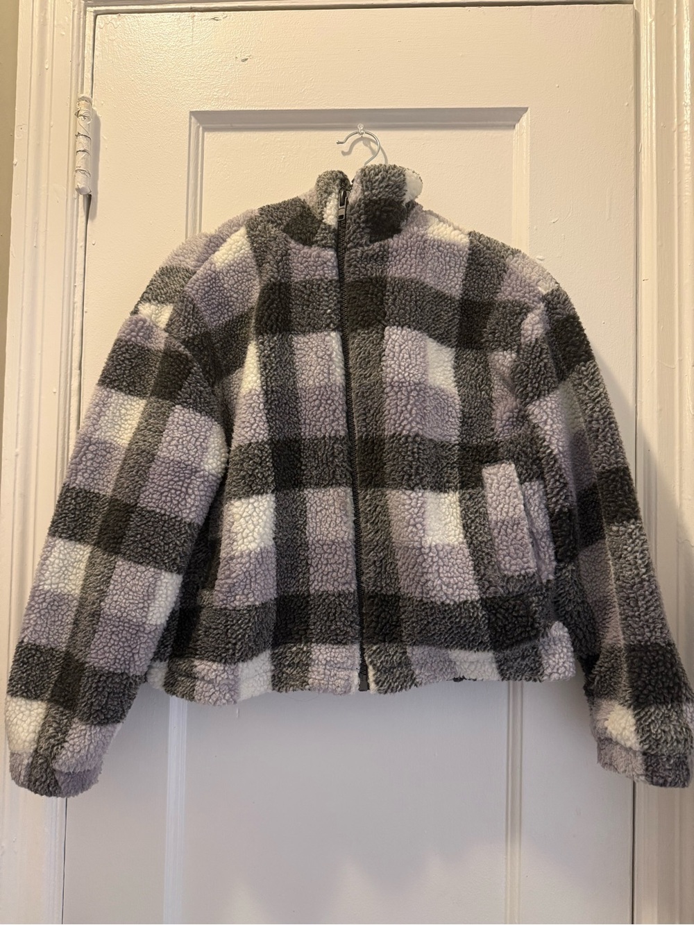 PacSun Women's Plush Sherpa Zip Jacket - Gray & White Plaid